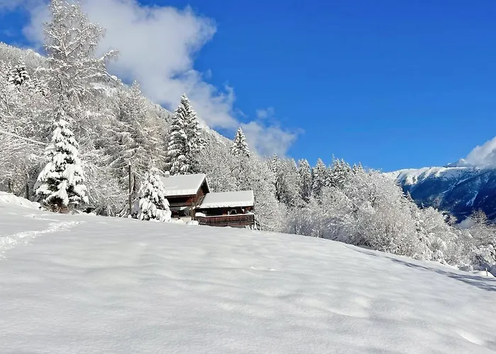 Warm With A Exterior In 木屋