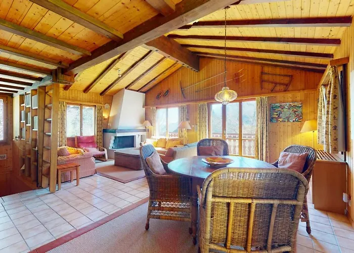 木屋 Warm With A Exterior In