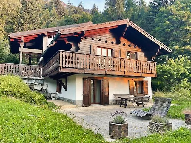 Warm With A Exterior In 木屋