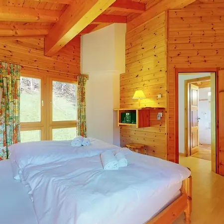 Warm With A Exterior In Les Marécottes