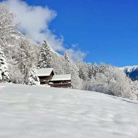 Warm With A Exterior In Шале